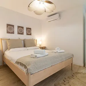 https://allo-apartments-morenos-centro.hotelsincadiz.net