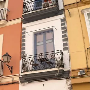 https://la-casa-blu.hotelsincadiz.net