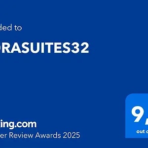 https://norasuites32.adeje-hotels.com